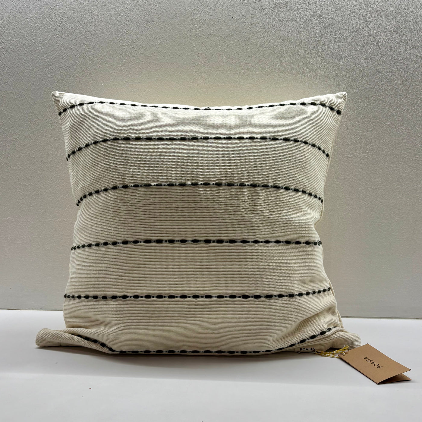 Square Cushion Cover - Champei